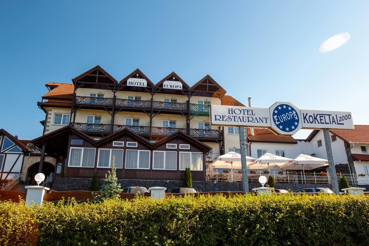 Hotel Europa Kokeltal Albeşti Buitenkant foto