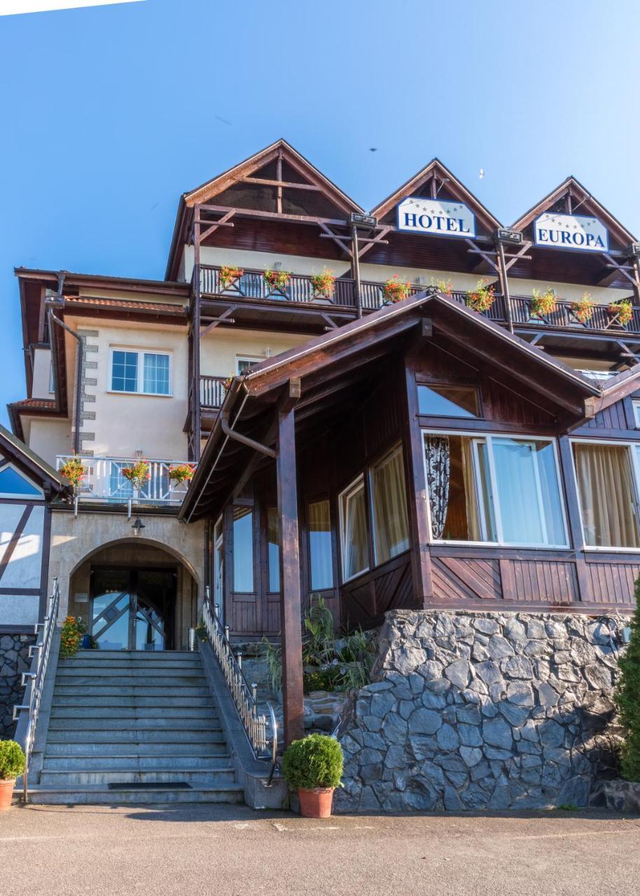 Hotel Europa Kokeltal Albeşti Buitenkant foto